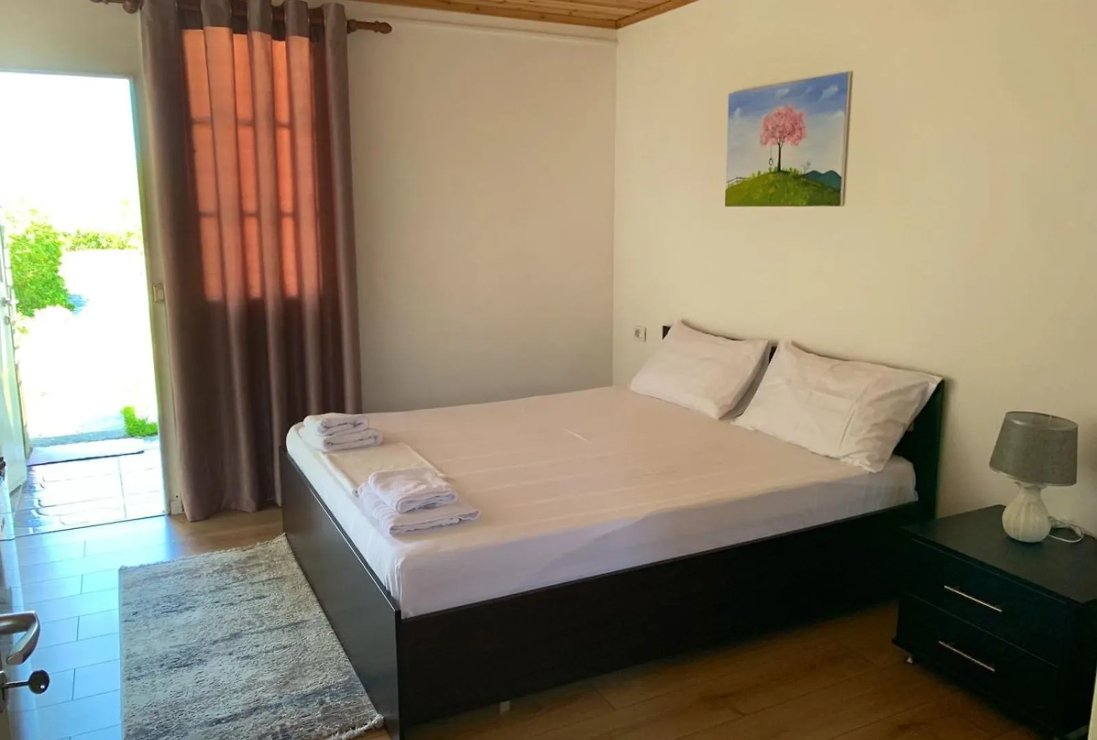 Nili Hotel Vlorë 0*,